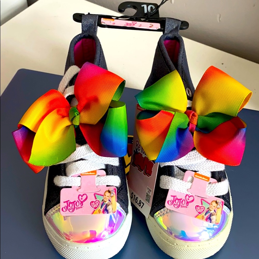 NWT Nickelodeon JoJo Rainbow Sneekers s10